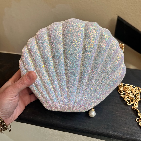 Seashell purse - Picture 2 of 5